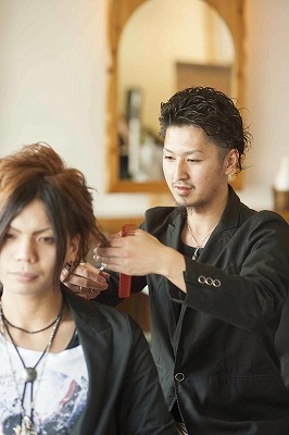HAIR STYLIST SALON LEON KUBOTA